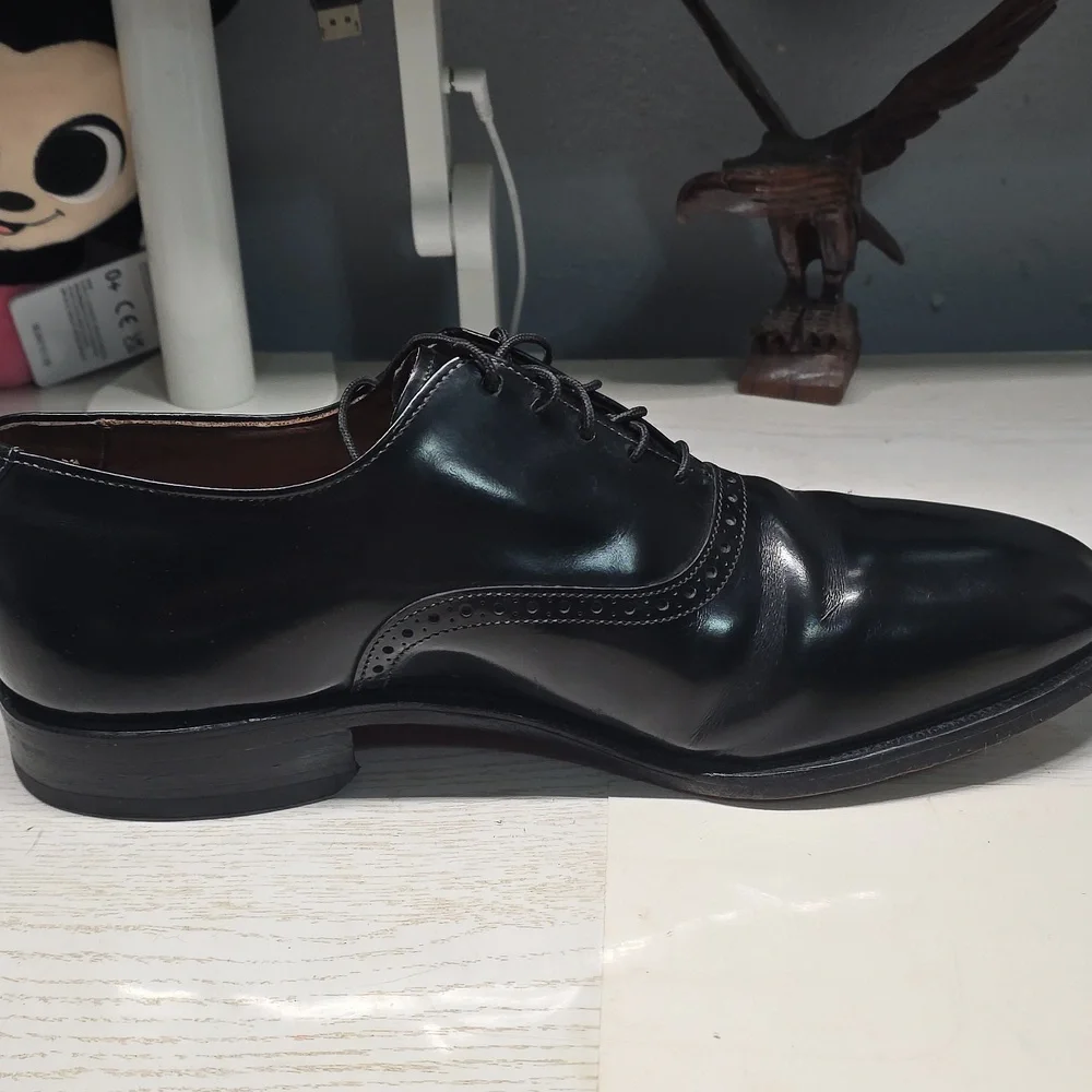 Allen Edmonds - Picture 4 of 13